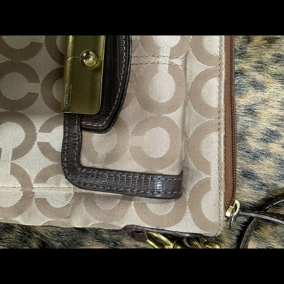 COACH SWING PACK CROSSBODY - Picture 9 of 10